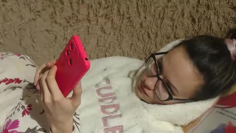 say meow and send tip  online show from 02-14-25, 06:29