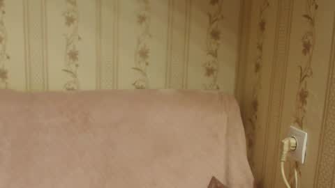 say meow and send tip  online show from 11-09-25, 11:30