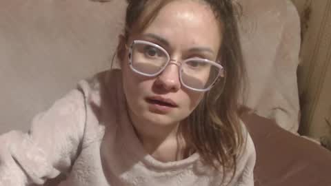 say meow and send tip  online show from 04-12-26, 03:17