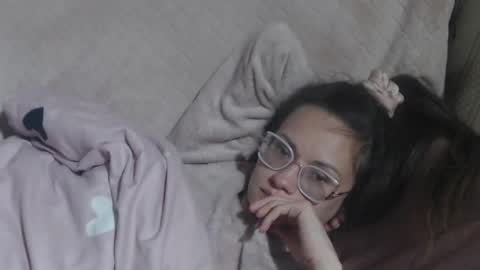 say meow and send tip  online show from 04-18-26, 05:17