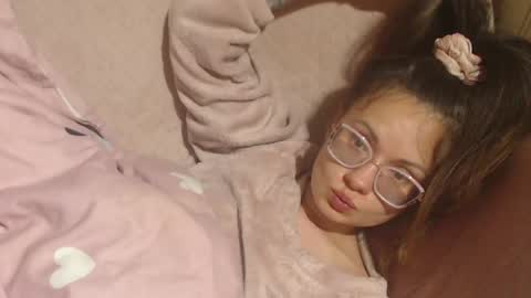 Snapshot of flowercandydoll chatting on 04-23-26, 05:48 say meow and send tip online show from 04-23-26, 05:48
