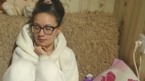 say meow and send tip  online show from 12-25-24, 11:11