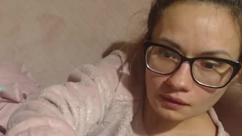 say meow and send tip  online show from 10-31-25, 07:26