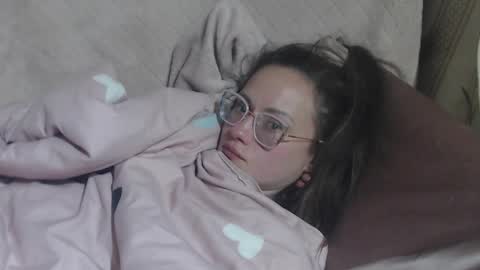 say meow and send tip  online show from 04-05-26, 04:37