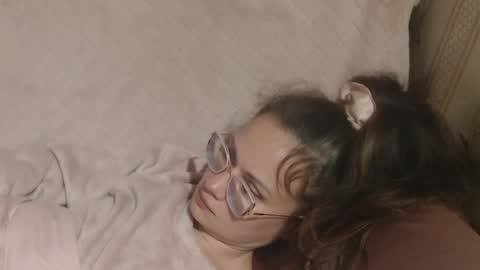 say meow and send tip  online show from 04-16-26, 09:04