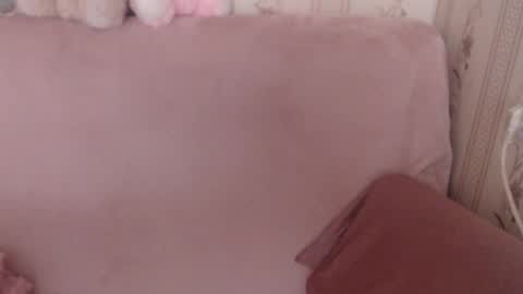 Snapshot of flowercandydoll13 chatting on 05-08-26, 08:08 say meow and send tip online show from 05-08-26, 08:08