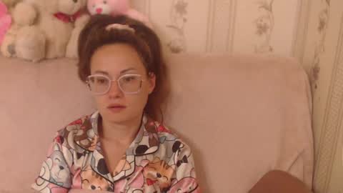 Snapshot of flowercandydoll13 chatting on 06-08-26, 08:58 say meow and send tip online show from 06-08-26, 08:58
