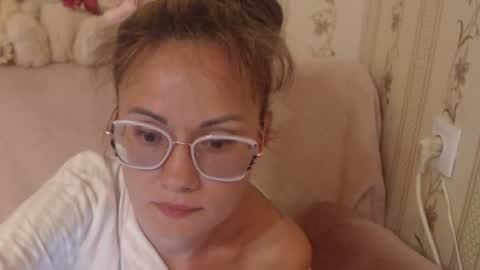 Snapshot of flowercandydoll13 chatting on 06-21-26, 03:14 say meow and send tip online show from 06-21-26, 03:14