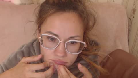 Snapshot of flowercandydoll13 chatting on 07-13-26, 01:58 say meow and send tip online show from 07-13-26, 01:58
