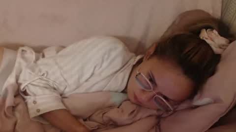 Snapshot of flowercandydoll13 chatting on 07-15-26, 08:36 say meow and send tip online show from 07-15-26, 08:36