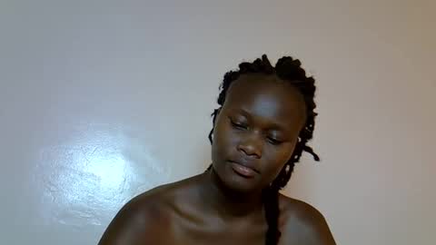 flowerdiva002 online show from 11-26-25, 01:01