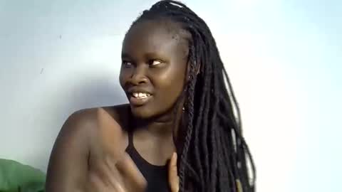 flowerdiva002 online show from 01-14-26, 04:34