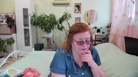 Flowerlower online show from 10-29-25, 06:48