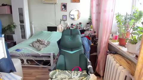 Flowerlower online show from 03-19-26, 01:04