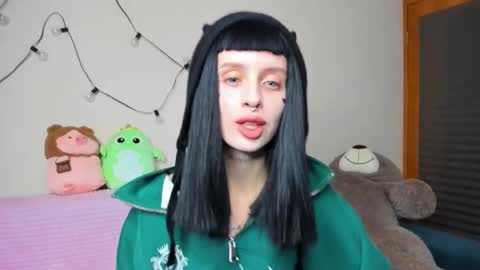 Flower online show from 10-02-25, 03:52