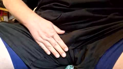 Snapshot of floyd99984 chatting on 03-22-26, 01:36 floyd99984 online show from 03-22-26, 01:36