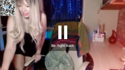 Snapshot of fluffy_duffy962 chatting on 06-10-26, 08:30 Irene online show from 06-10-26, 08:30