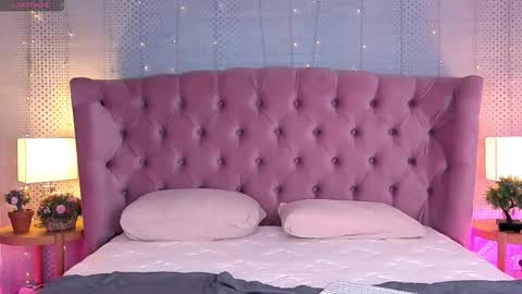 Mia online show from 10-06-25, 09:12