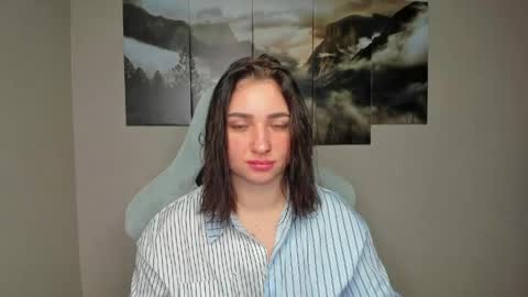Lina online show from 05-11-26, 12:38