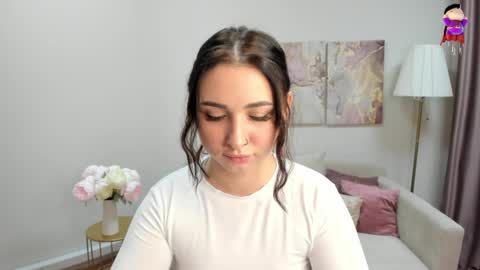 Lina online show from 05-15-26, 12:17