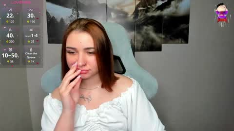 Lina online show from 06-06-26, 12:05