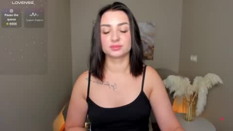 Lina online show from 08-01-26, 11:47
