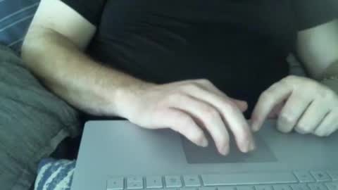 Snapshot of fluidconscience chatting on 11-28-25, 06:43 FluidConscience online show from 11-28-25, 06:43