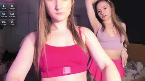 Snapshot of flurry_cute chatting on 02-14-25, 04:31 Flurry and Chloe online show from 02-14-25, 04:31