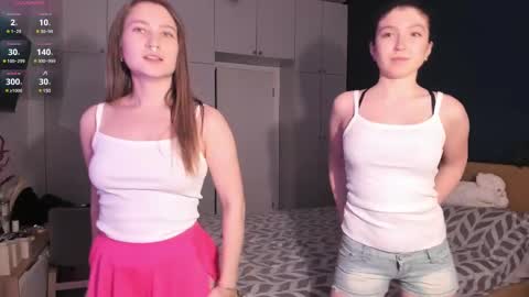 Snapshot of flurry_cute chatting on 02-22-25, 03:25 Flurry and Chloe online show from 02-22-25, 03:25