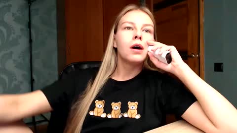 Molli  Ready for any play with you. Hottest show in pvt  Help a student earn big tokens  online show from 02-10-25, 06:56