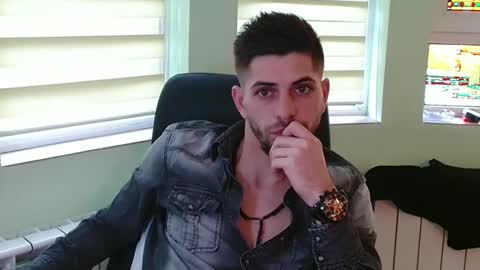 independent model online show from 12-04-24, 12:36