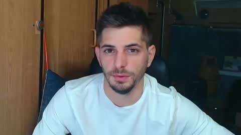 independent model online show from 09-28-25, 05:07