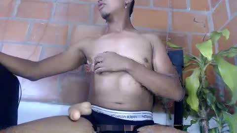 Snapshot of fomax711 chatting on 10-10-25, 07:24 fomax711 online show from 10-10-25, 07:24