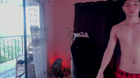 Snapshot of foniland_ chatting on 05-14-26, 08:37 Foni online show from 05-14-26, 08:37