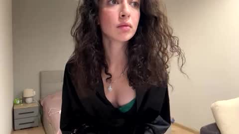 forbiddennvelvet online show from 10-16-25, 07:26