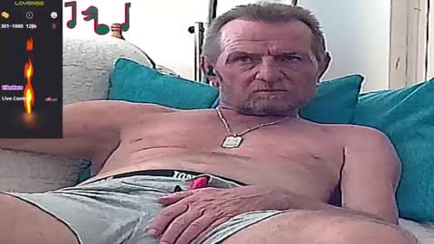 Snapshot of forexxxx_man chatting on 01-06-25, 11:51 doc online show from 01-06-25, 11:51