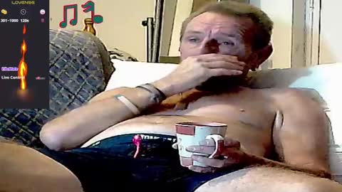 Snapshot of forexxxx_man chatting on 01-08-25, 02:25 doc online show from 01-08-25, 02:25