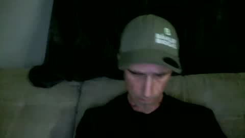 Snapshot of fouraide42 chatting on 05-27-26, 03:47 fouraide42 online show from 05-27-26, 03:47