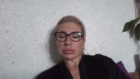 Snapshot of fox_red_lady7 chatting on 05-15-26, 09:38 fox_red_lady7 online show from 05-15-26, 09:38