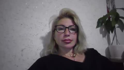 Snapshot of fox_red_lady7 chatting on 05-17-26, 07:21 fox_red_lady7 online show from 05-17-26, 07:21