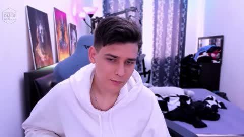 Foxicfu online show from 09-23-25, 10:18