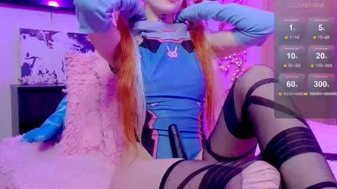 Snapshot of foxxetty chatting on 05-19-26, 11:27 Helen online show from 05-19-26, 11:27