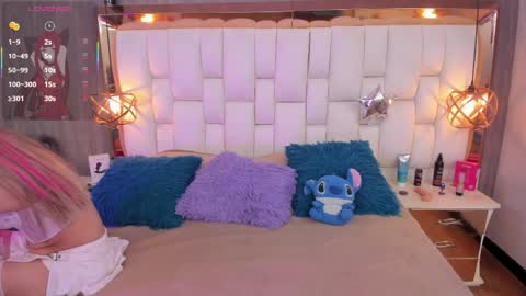 Foxxy  online show from 03-30-26, 04:41