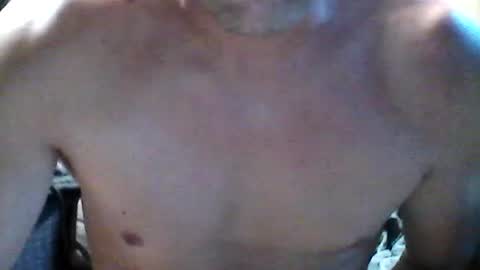 Snapshot of foxy1985777 chatting on 06-19-26, 07:39 foxy1985777 online show from 06-19-26, 07:39
