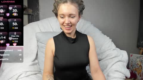 Foxy online show from 01-30-25, 08:32