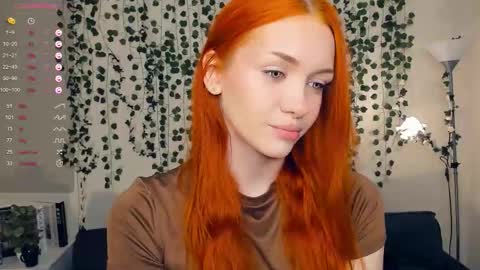 Snapshot of foxy_blush chatting on 10-22-25, 09:14 Eva online show from 10-22-25, 09:14