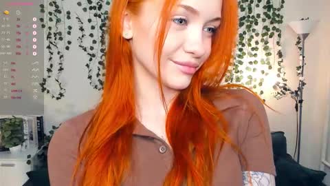 Snapshot of foxy_blush chatting on 10-31-25, 08:21 Eva online show from 10-31-25, 08:21