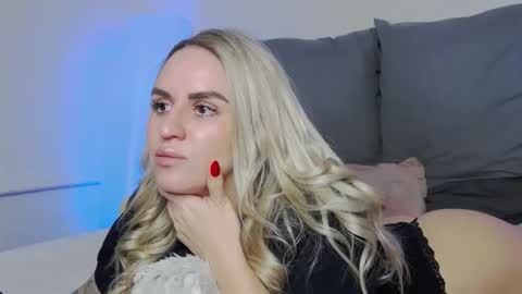 Foxy Kimmi online show from 01-07-26, 06:38