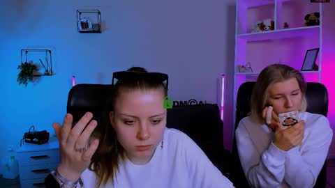 foxy_tease_ online show from 11-09-25, 09:51