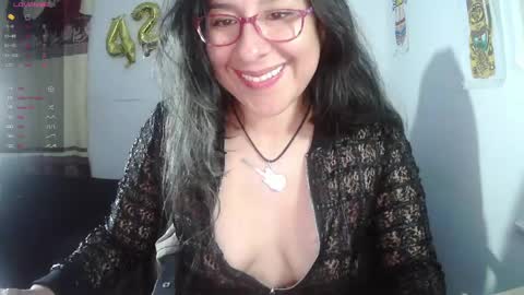 Snapshot of foxymalish chatting on 05-12-26, 05:37 Malishka online show from 05-12-26, 05:37